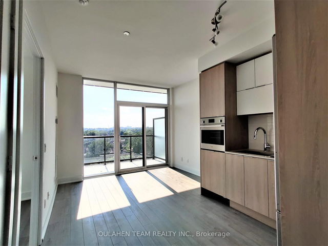 812 - 1 Belsize Drive