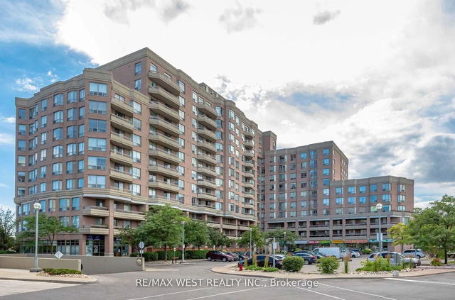 PH7 - 1700 Eglinton Avenue