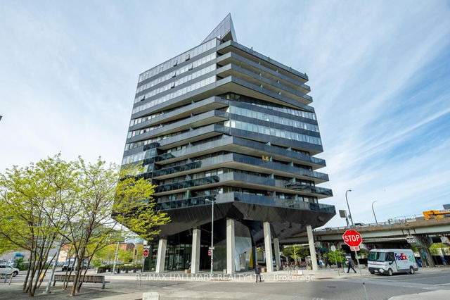 407 - 21 Lawren Harris Square