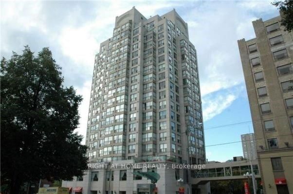 404 - 298 Jarvis Street