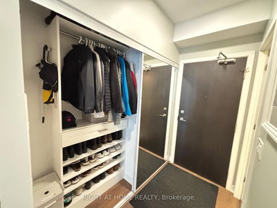 Unit 625 — 50 Bruyeres Mews, Toronto - Niagara image-0-2
