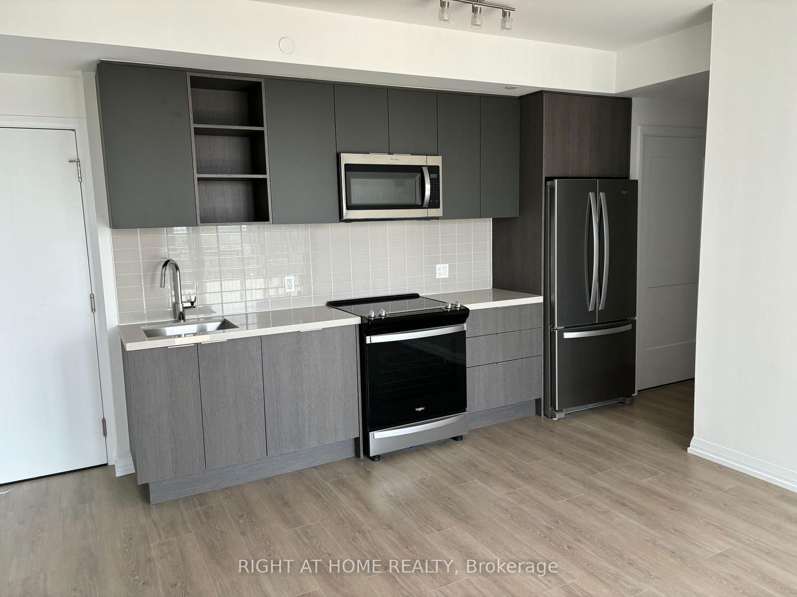 Condo for lease at 3118-50 Dunfield Avenue, Toronto, Mount Pleasant West, M4S 0E4 - MLS: C12183082