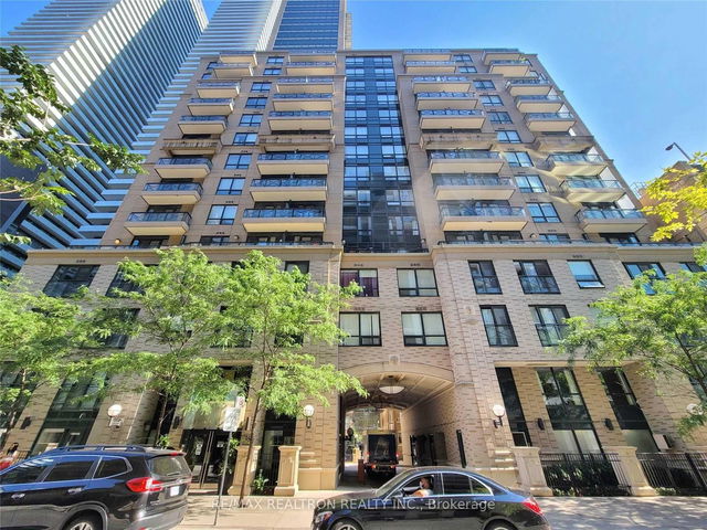 303 - 35 Hayden Street