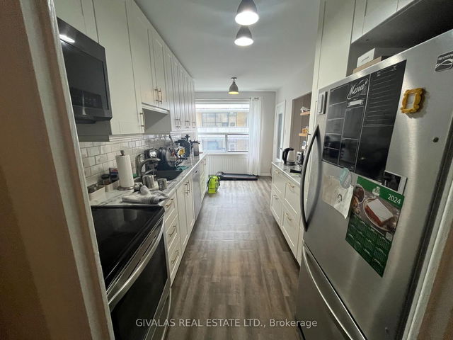415 - 660 Eglinton Avenue