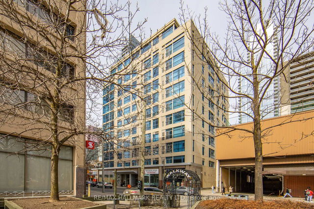 311 - 8 Wellesley Street