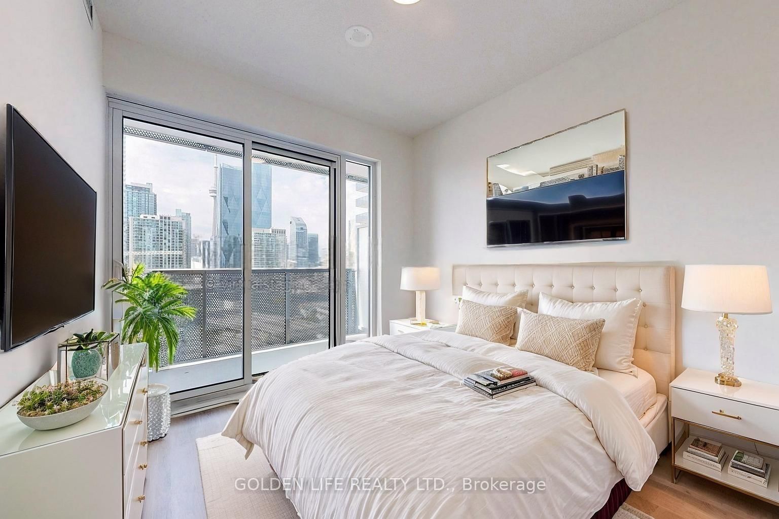 Condo for sale at 2511-138 Downes Street, Toronto, Waterfront Communities C8, M5E 0E4 - MLS: C12183444