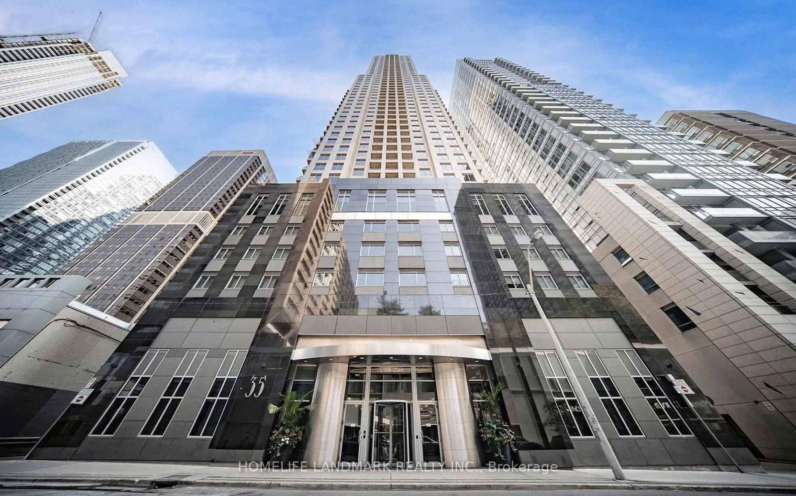 Condo for sale at 2102-35 Balmuto Street, Toronto, Bay Street Corridor, M4Y 0A3 - MLS: C12183459