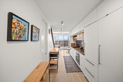 Unit 803 — 138 Saint Helens Ave, Toronto - Dufferin Grove image-0-4