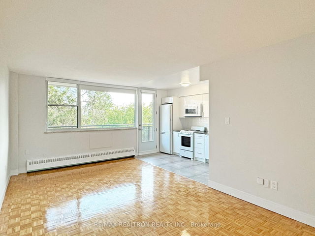 603 - 276 St George Street