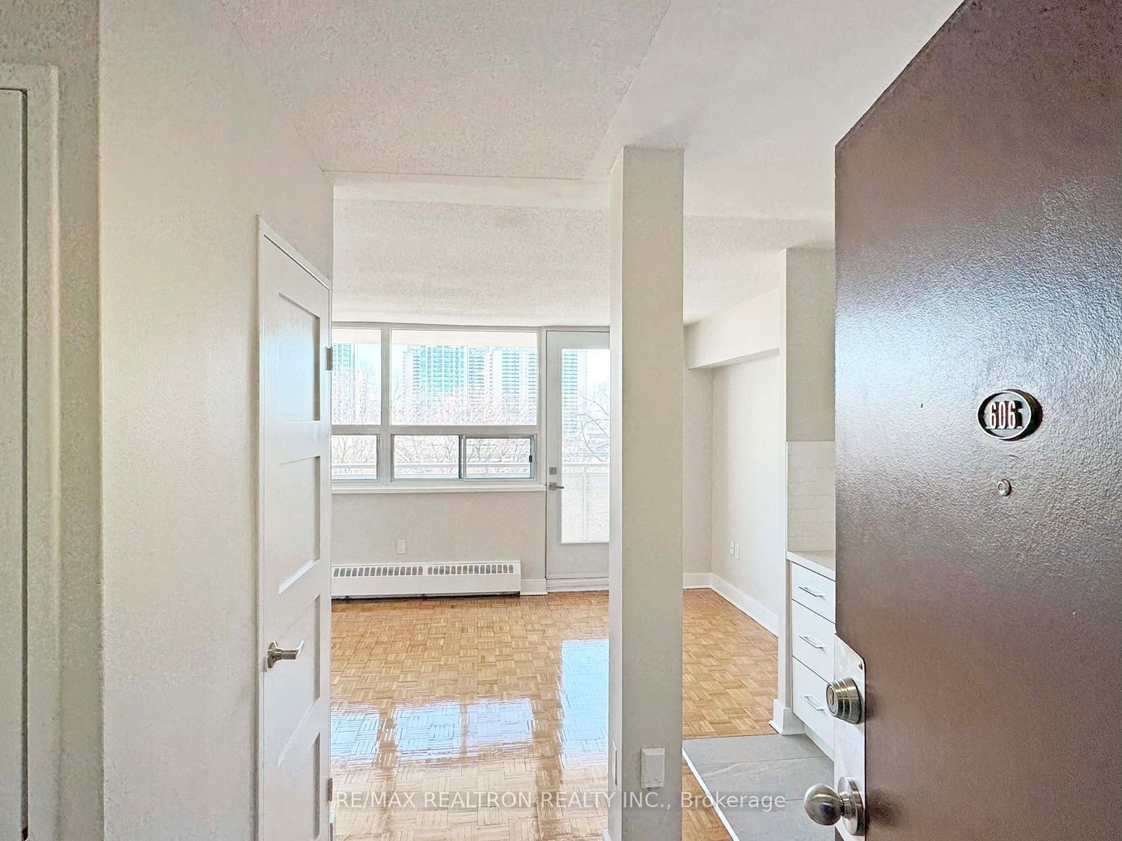 Condo for lease at 606-1500 Bathurst Street, Toronto, Humewood-Cedarvale, M5P 3L3 - MLS: C12183954