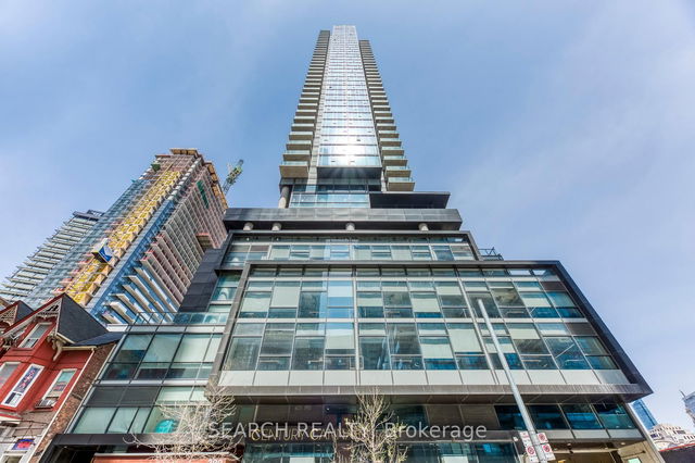 2010 - 290 Adelaide Street