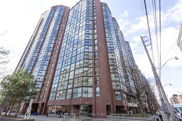 405 - 705 King Street