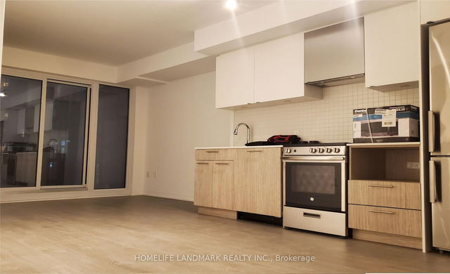 817 - 251 Jarvis Street