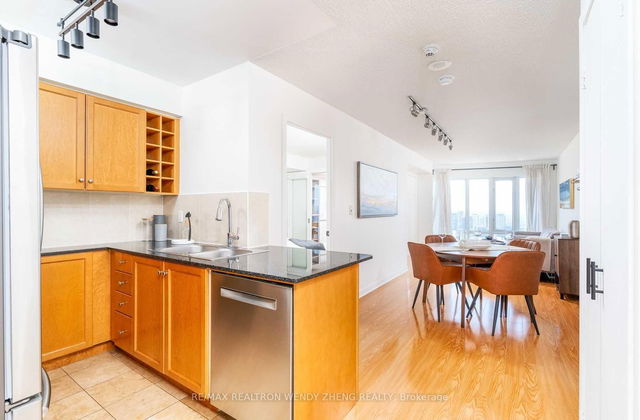 4203 - 210 Victoria Street