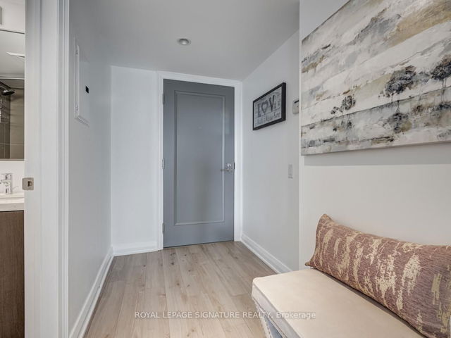 1417 - 155 Yorkville Avenue