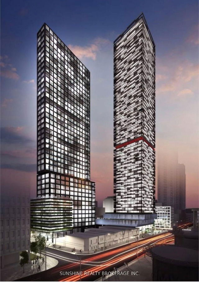 2802 - 8 Eglinton Avenue