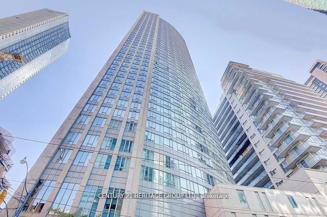 608 - 210 Victoria Street