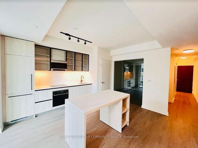 304 - 425 Front Street