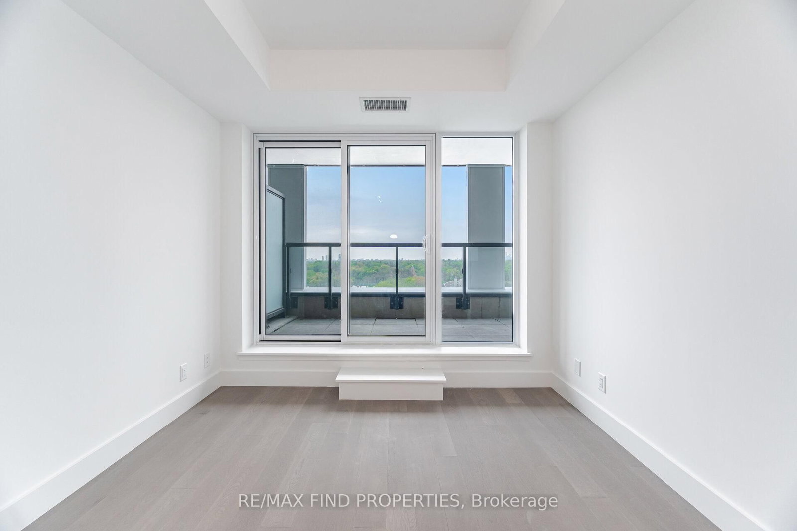 6 Greenbriar Road, Unit 910 - Photo 17