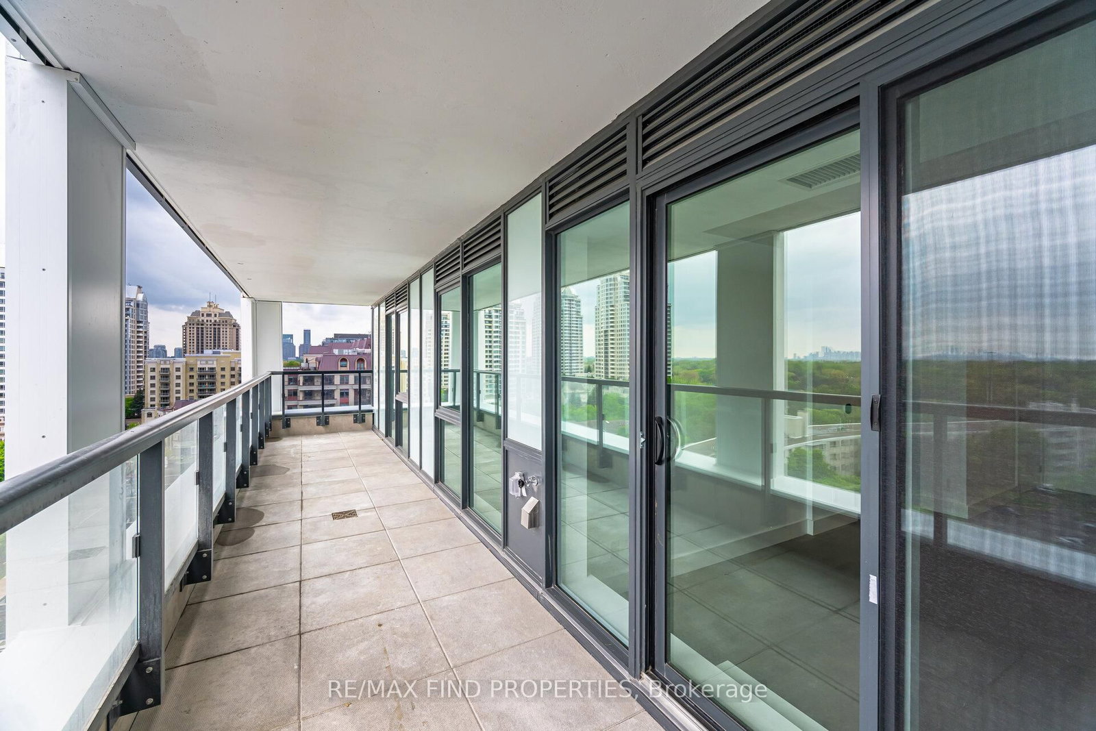 6 Greenbriar Road, Unit 910 - Photo 35