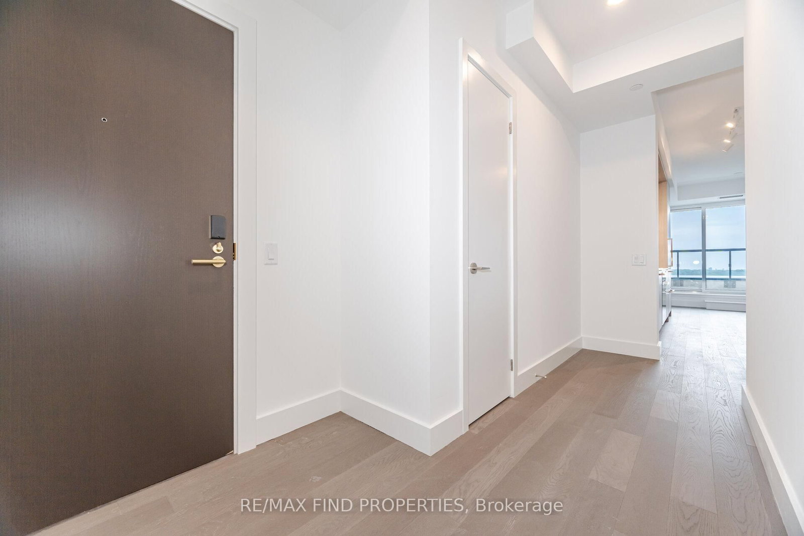 6 Greenbriar Road, Unit 910 - Photo 7