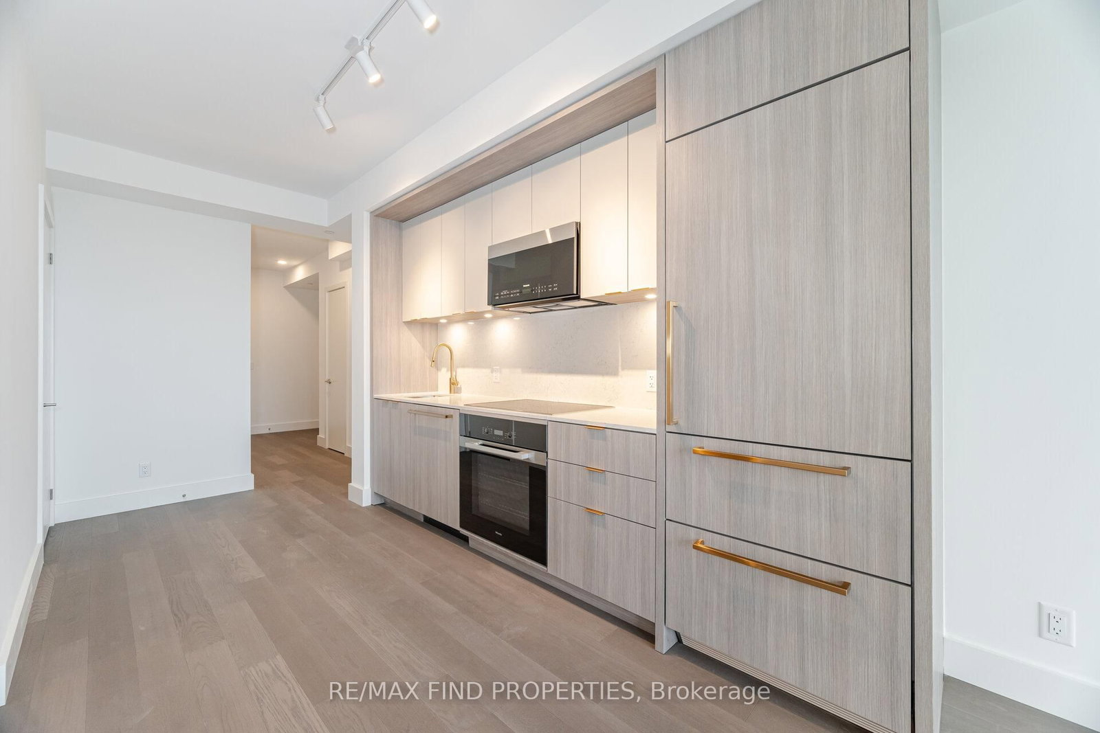6 Greenbriar Road, Unit 910 - Photo 8