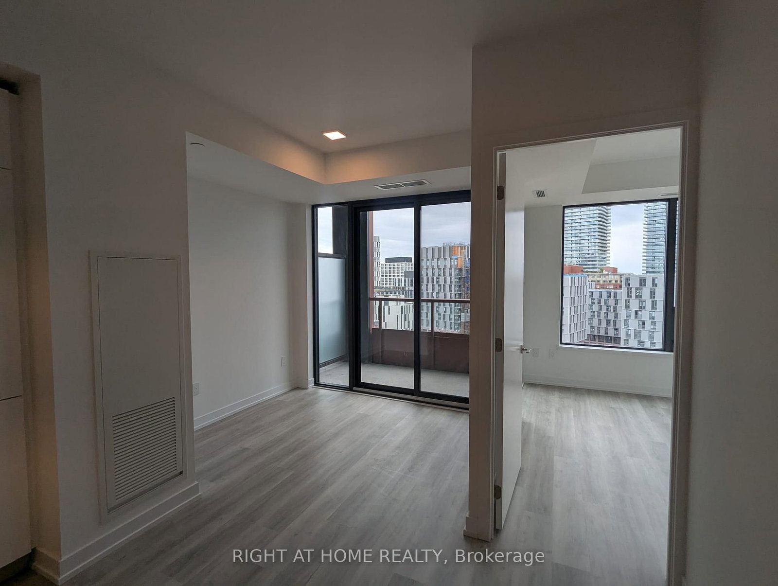 28 Eastern Avenue, Unit PH 14 - Photo 13