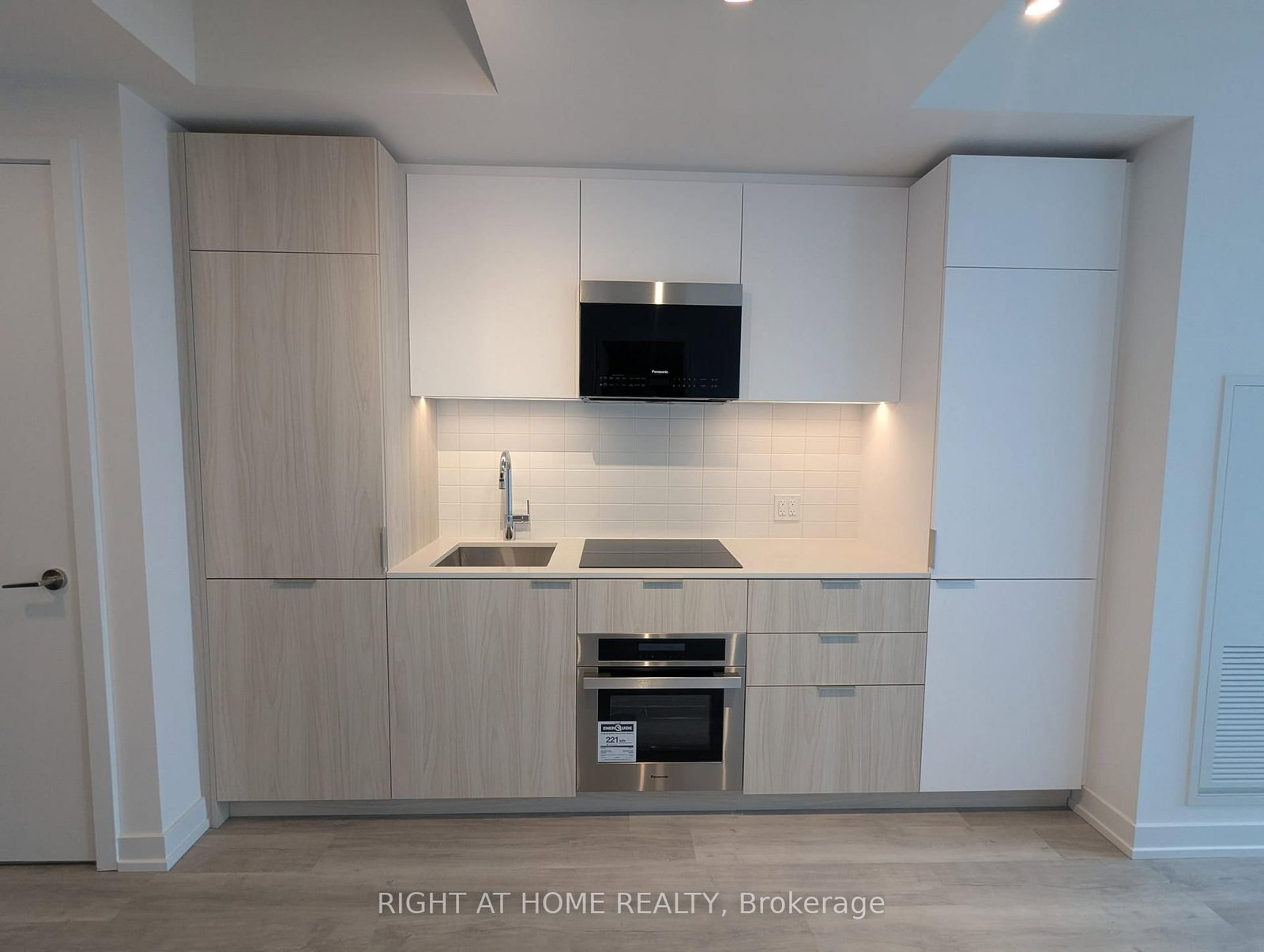 28 Eastern Avenue, Unit PH 14 - Photo 2