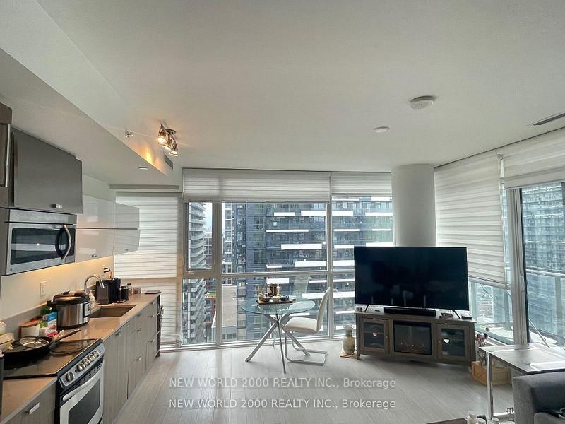 1904 - 290 Adelaide St W, Toronto, M5V 0P3 | Image 3