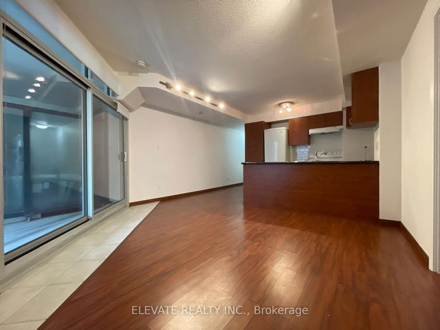 203 - 15 Maplewood Avenue