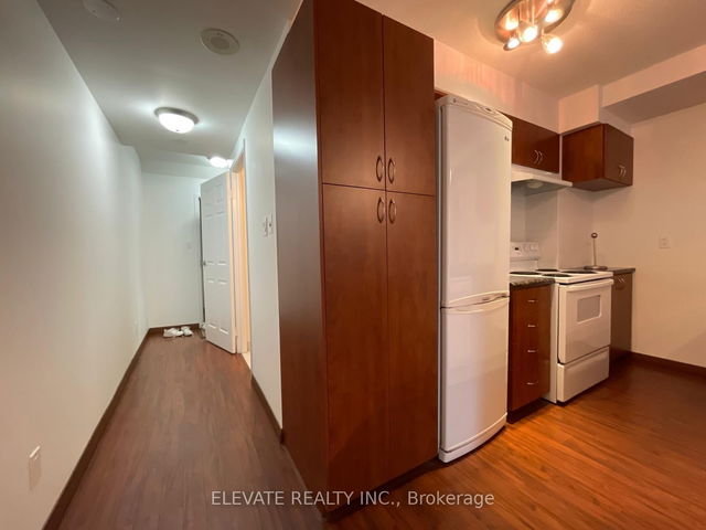 203 - 15 Maplewood Avenue