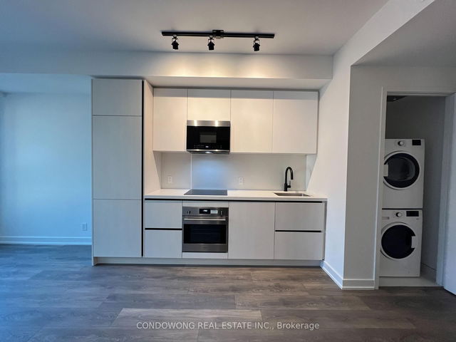 1108 - 108 Peter Street
