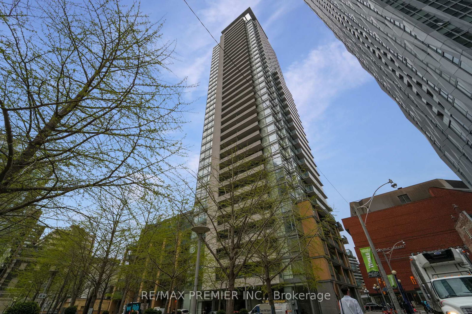 Condo for lease at 3405-18 Yorkville Avenue, Toronto, Annex, M4W 3Y8 - MLS: C12185565