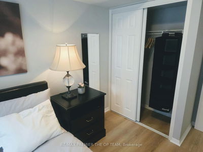 Unit 407 — 11 St Joseph St, Toronto - Bay Street Corridor image-0-4
