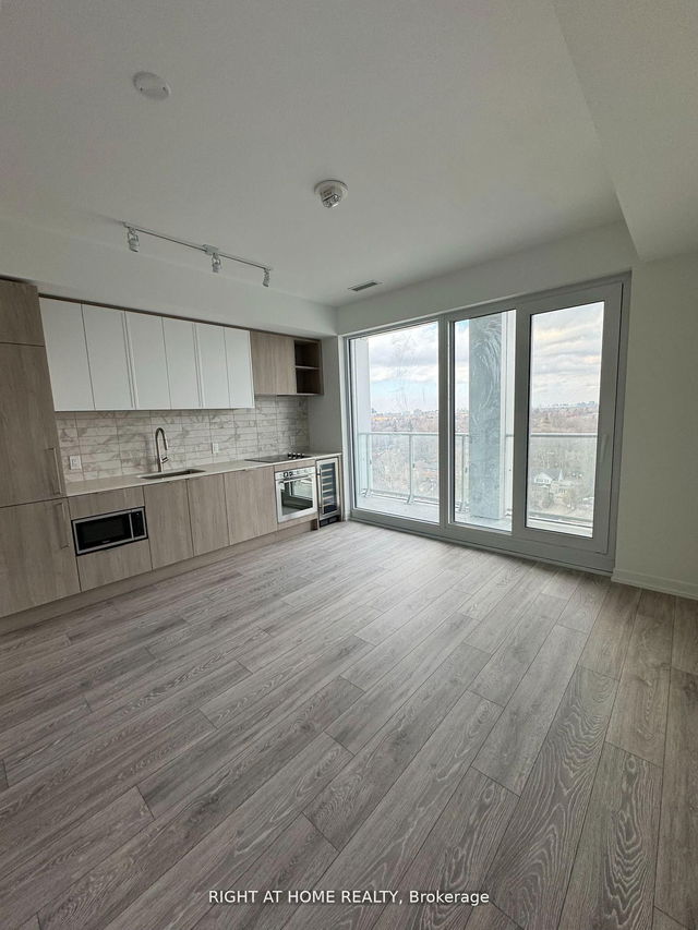 1512 - 2020 Bathurst Street