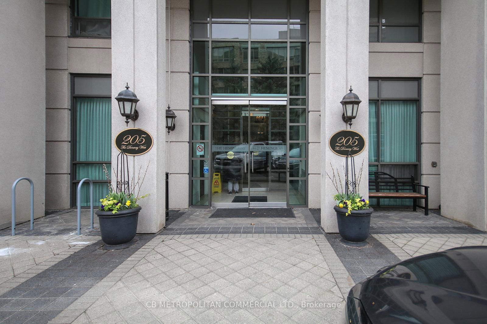 Condo for sale at 521-205 The Donway, Toronto, Banbury-Don Mills, M3B 3S5 - MLS: C12185914