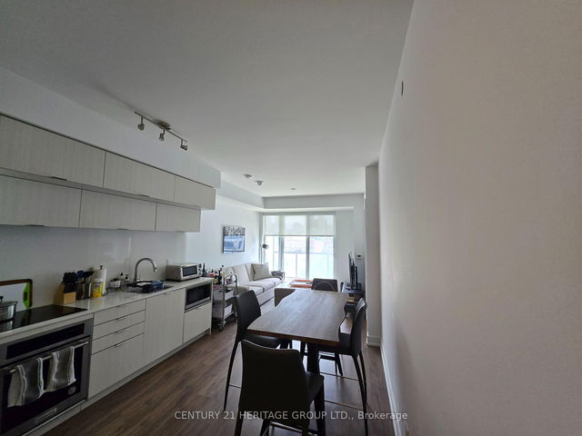 710 - 80 Vanauley Street