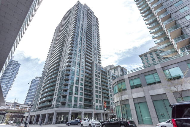 PH-05 - 19 Grand Trunk Crescent
