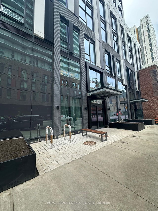 4705 - 252 church Street