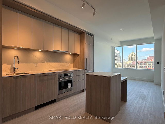 907 - 6 Greenbriar Road