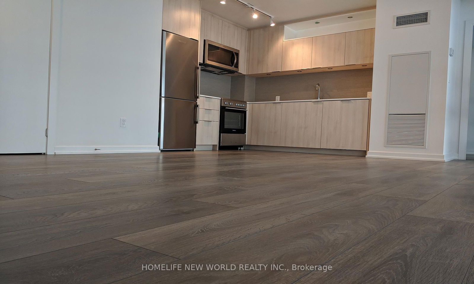 Condo for lease at 203-50 Forest Manor Road, Toronto, Henry Farm, M2J 0E3 - MLS: C12186285