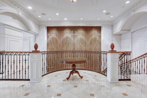 Ph07 - 880 Grandview Way