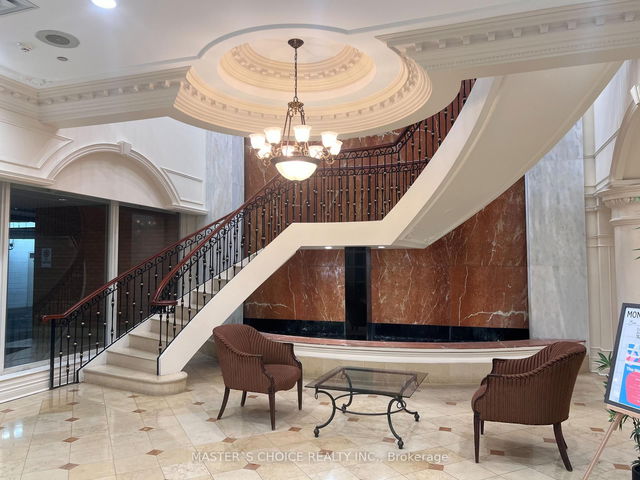 Ph07 - 880 Grandview Way