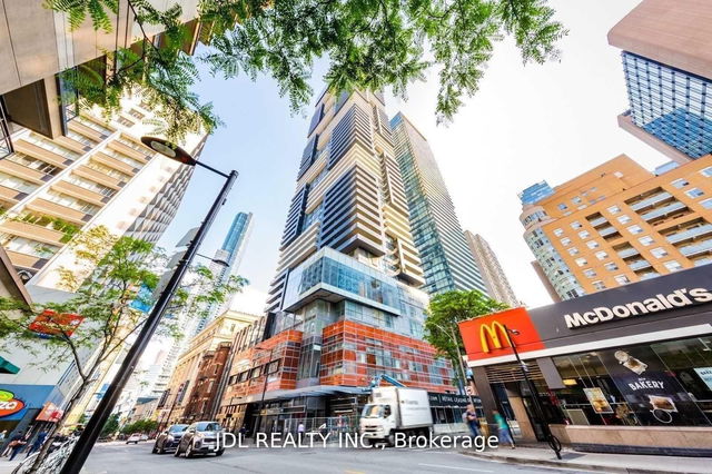 1007 - 7 Grenville Street