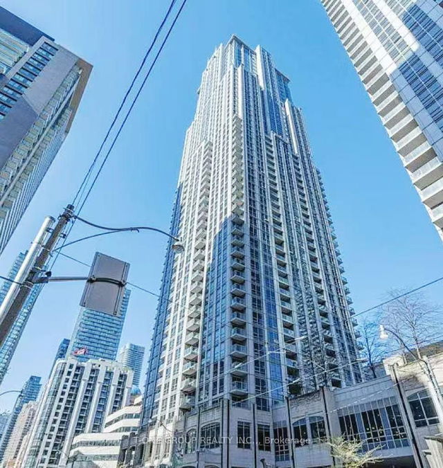 3209 - 763 Bay Street