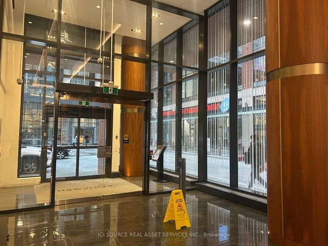 2816 - 19 Bathurst Street