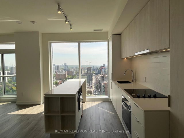 3606 - 89 Church Street