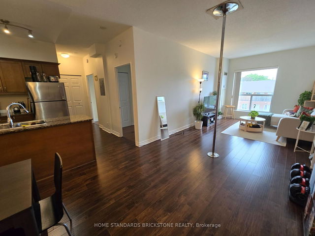 405 - 11 Christie Street