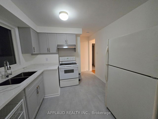 10 Roywood Drive