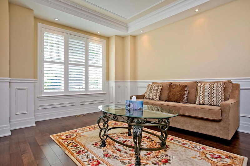 394 Connaught Ave, Toronto, M2R 2M2 | Image 2